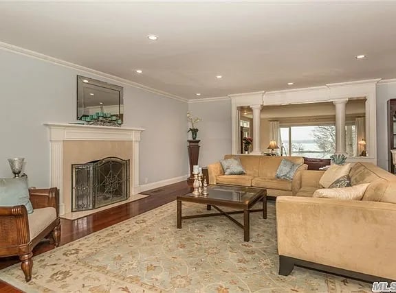 17 Mallard Dr
