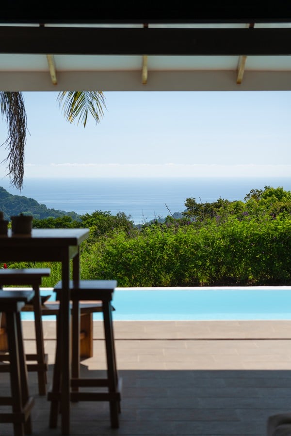  3 Bedroom Stunning Luxury Home Featuring Sweeping Valley & Ocean Views, 5.67 ACRES 