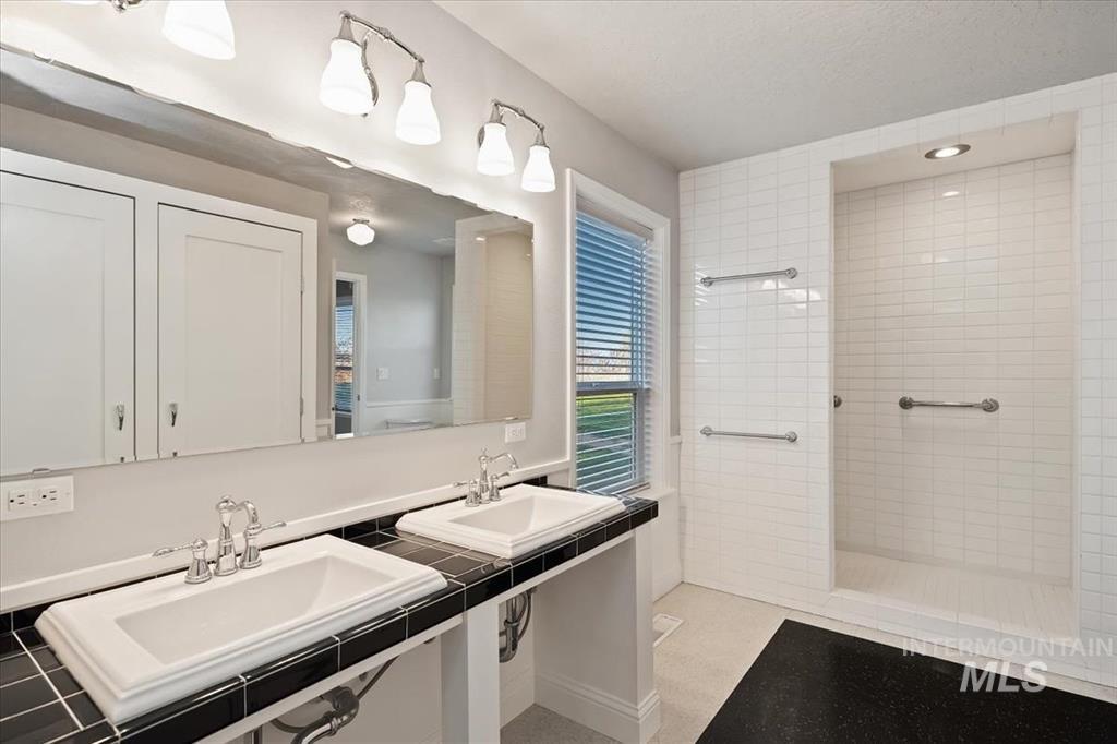 6129 Ustick Rd Nampa, Id 83687