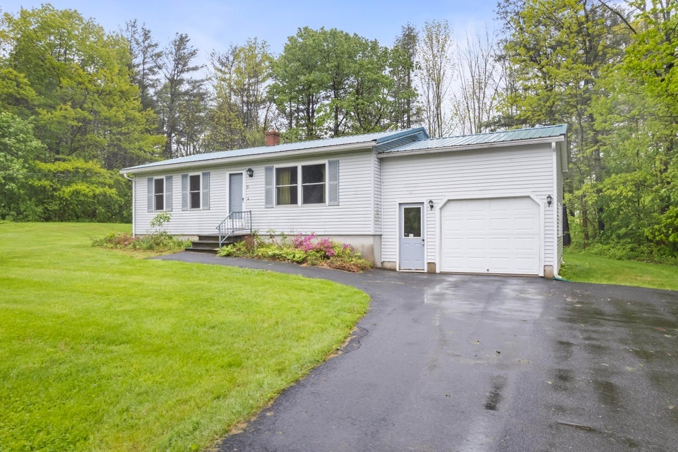 33 McLaughlin Circle Chelsea, Exterior Drone