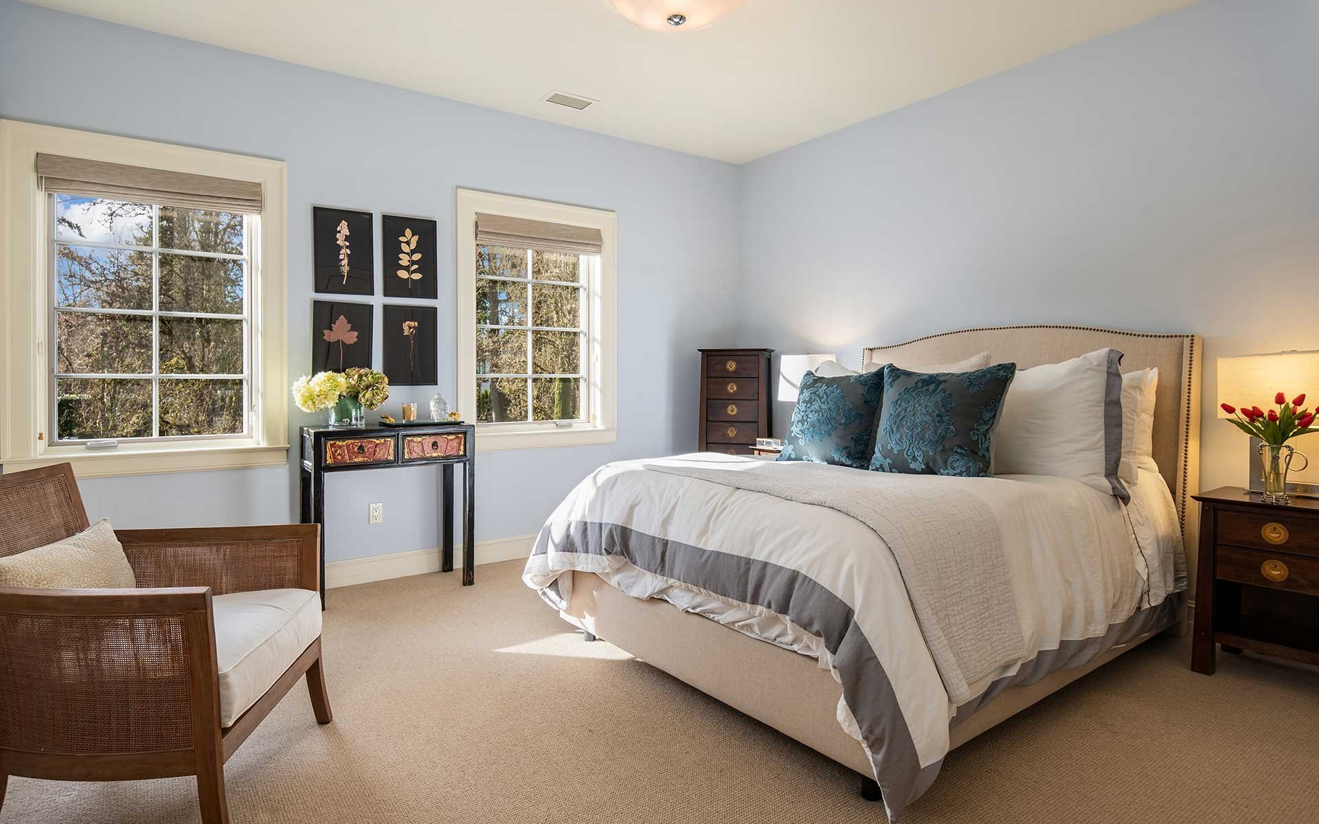 Sophisticated, Timeless Style in a Prized Medina Location on Overlake Golf Course