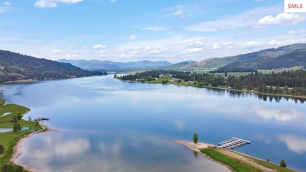 14 & 15 Woodchuck Dr