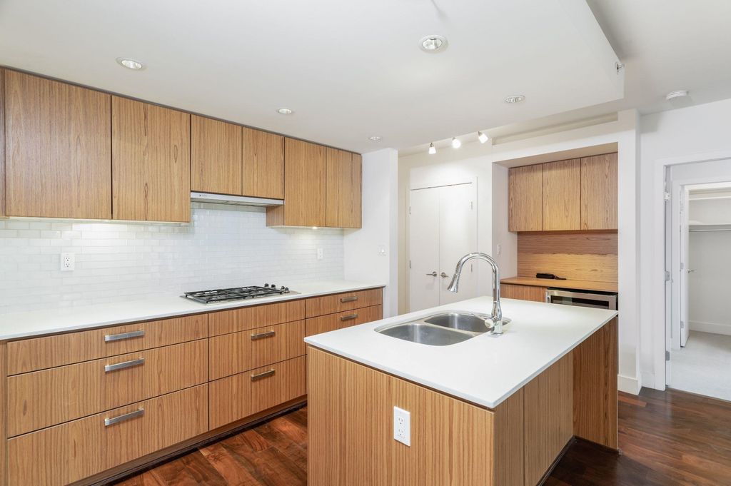 1675 W 8th Ave, #309