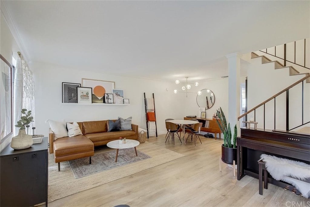 5743 Monte Vista St, Unit 6