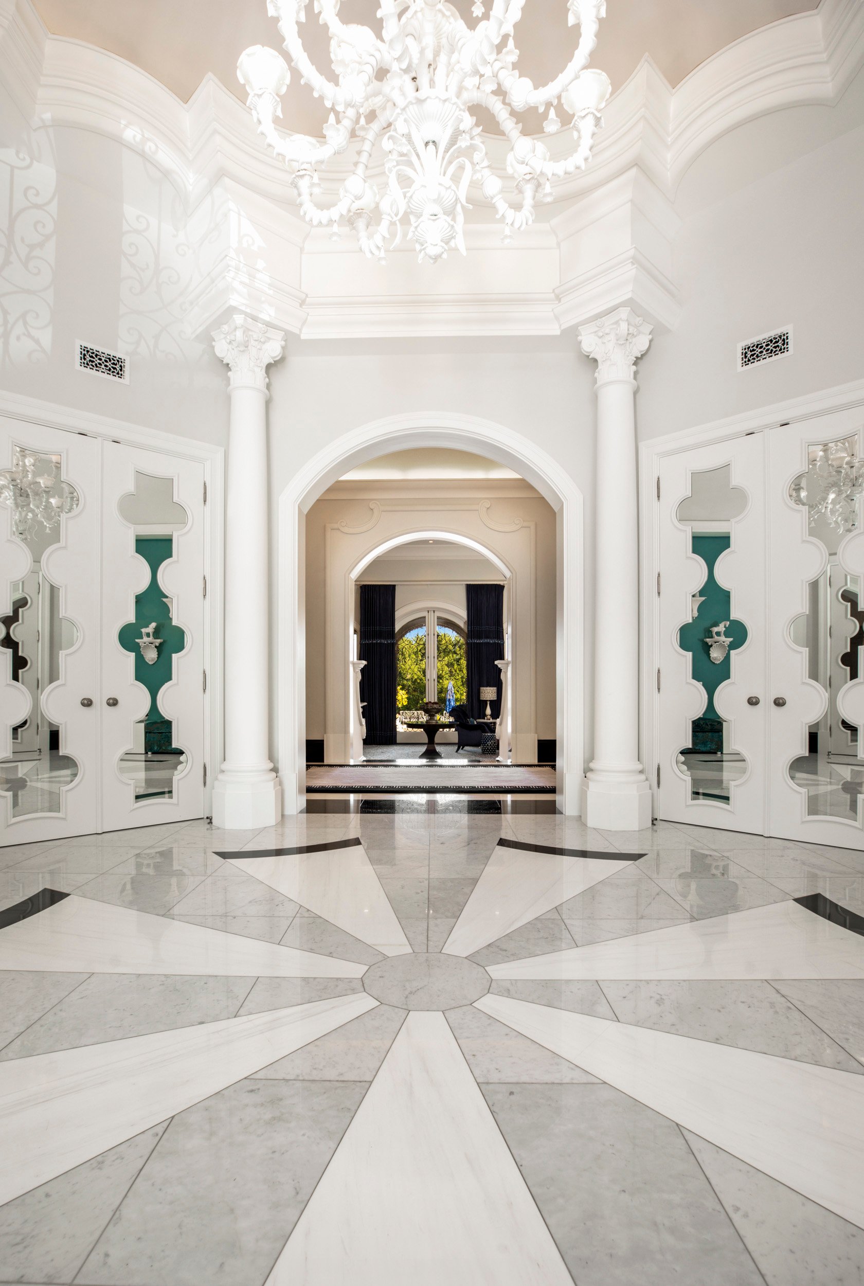 Mira Vista ~ Legacy Estate