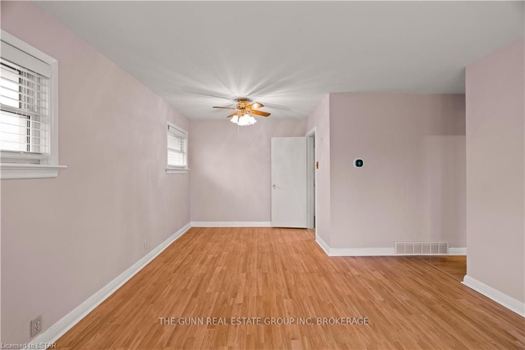 234 Merlin Cres