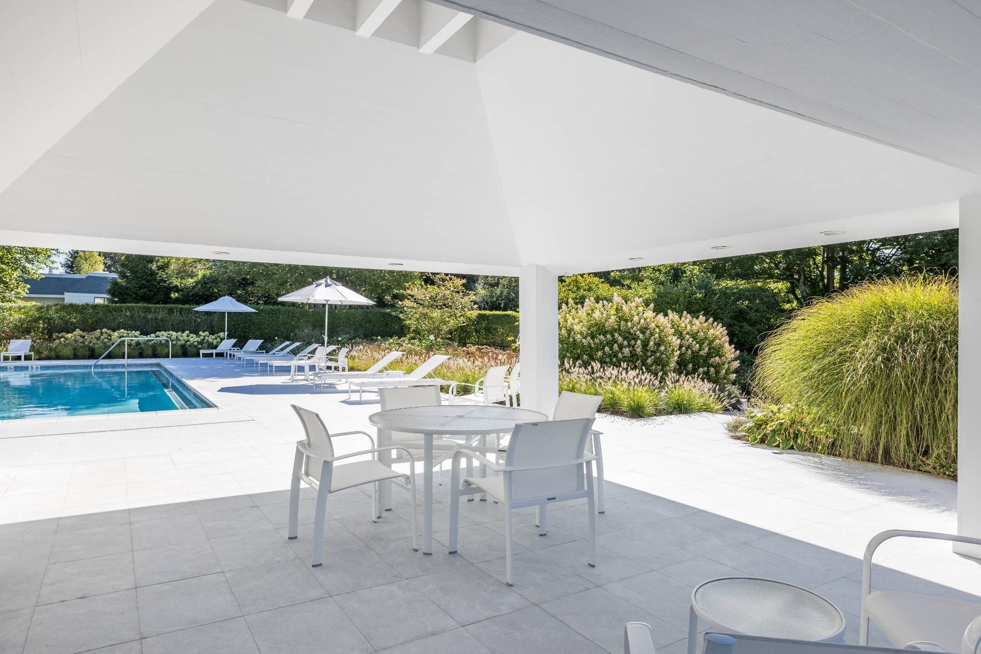 7 Cove Point Court