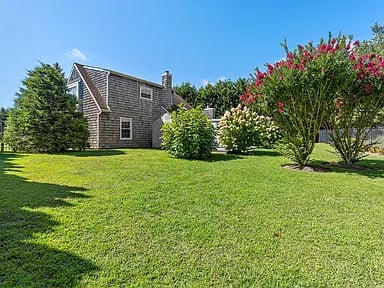 11 Juniper Ln