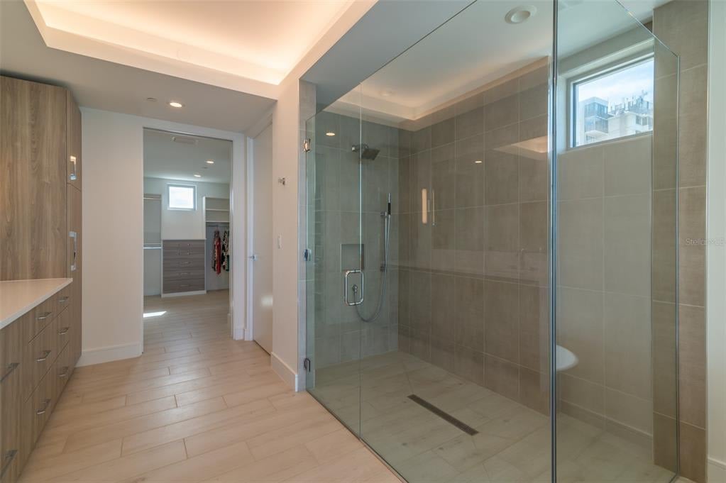 4750 Ocean Blvd, #202