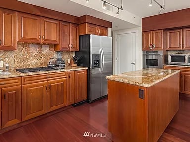 650 Bellevue Way NE # 3501
