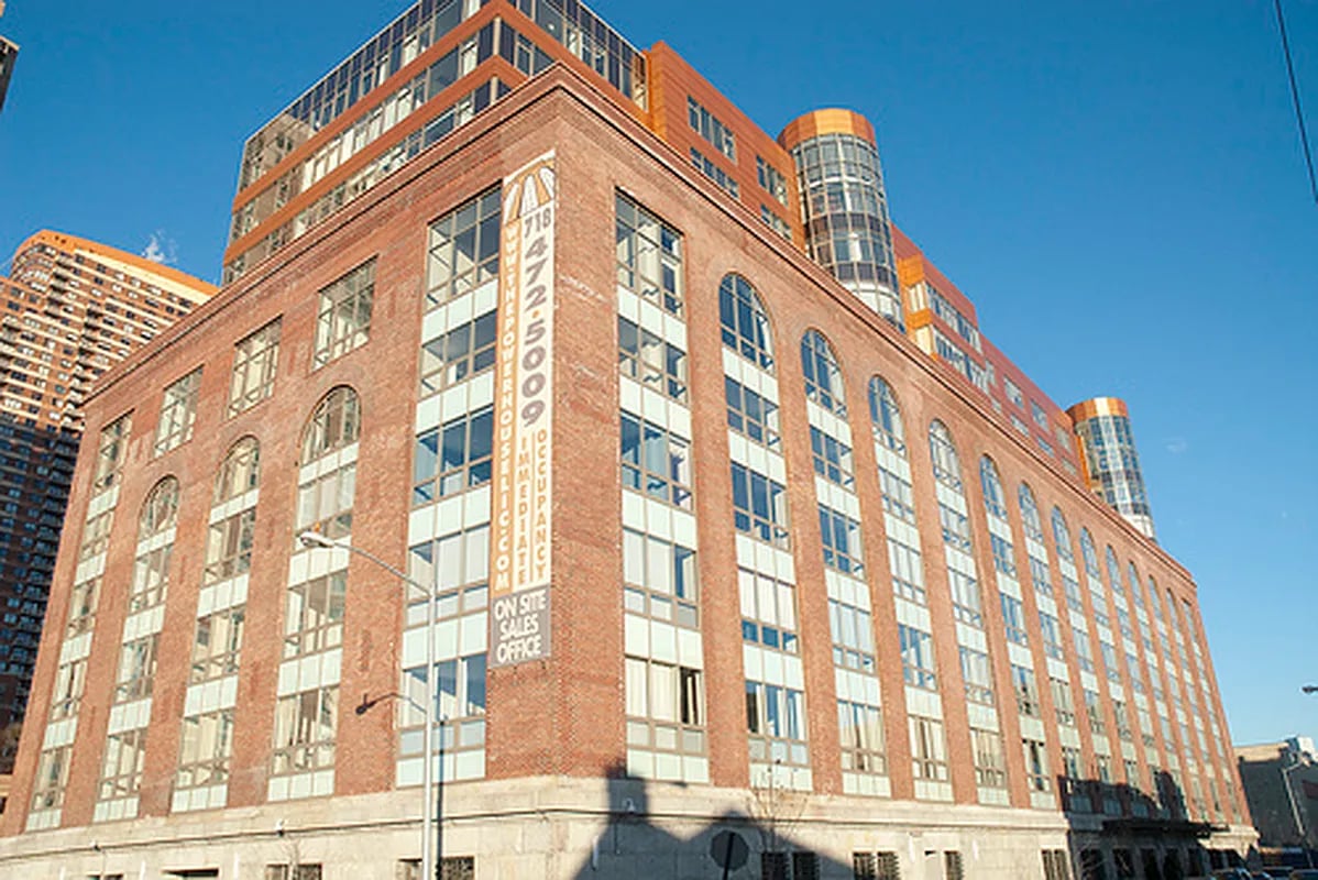 50-09 2nd St, #1104