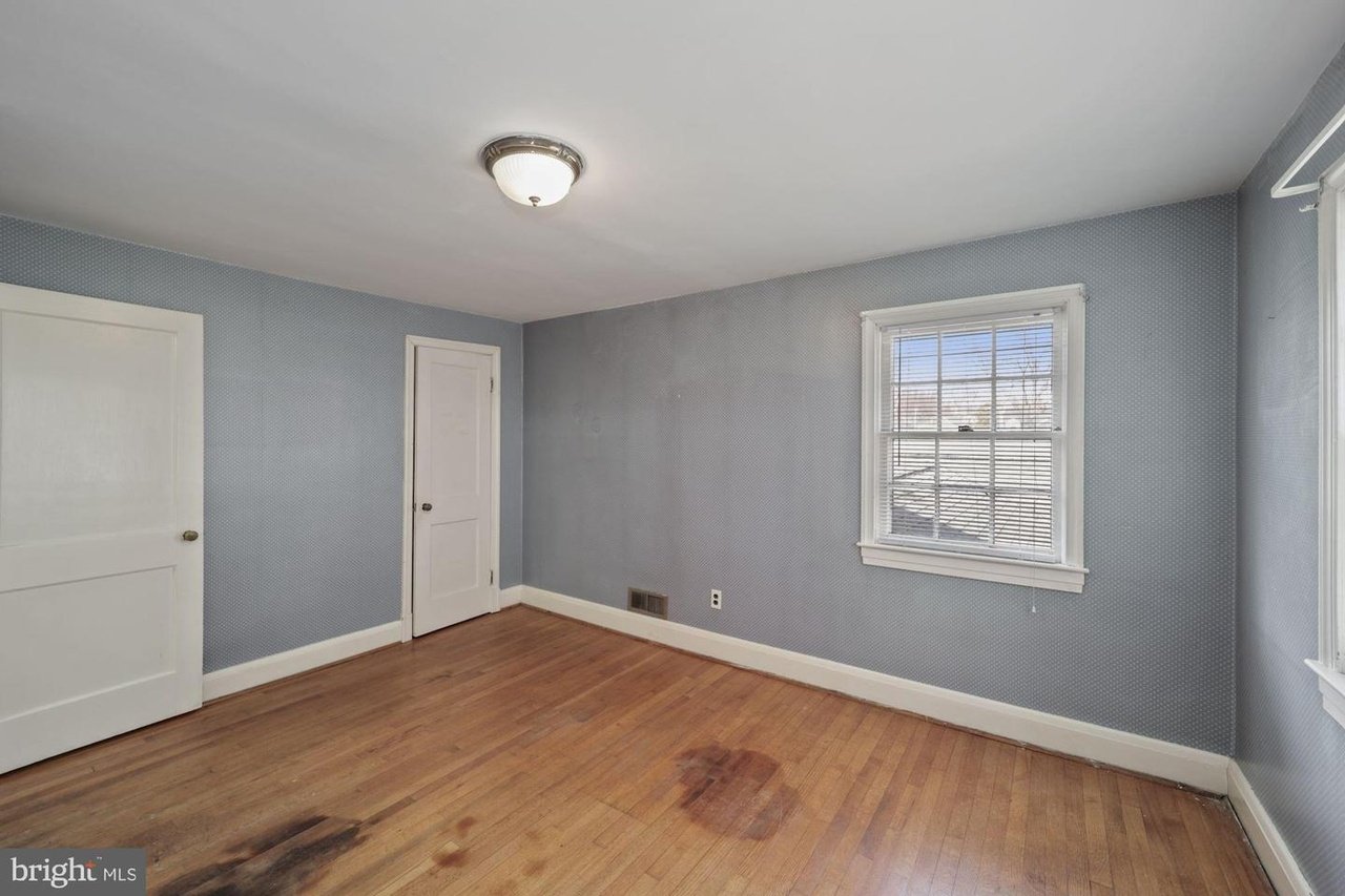 144 Archwood Ave