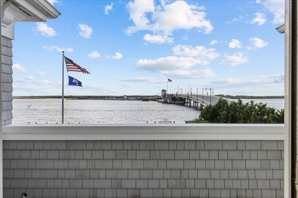 1200 Bay Avenue, Mantoloking