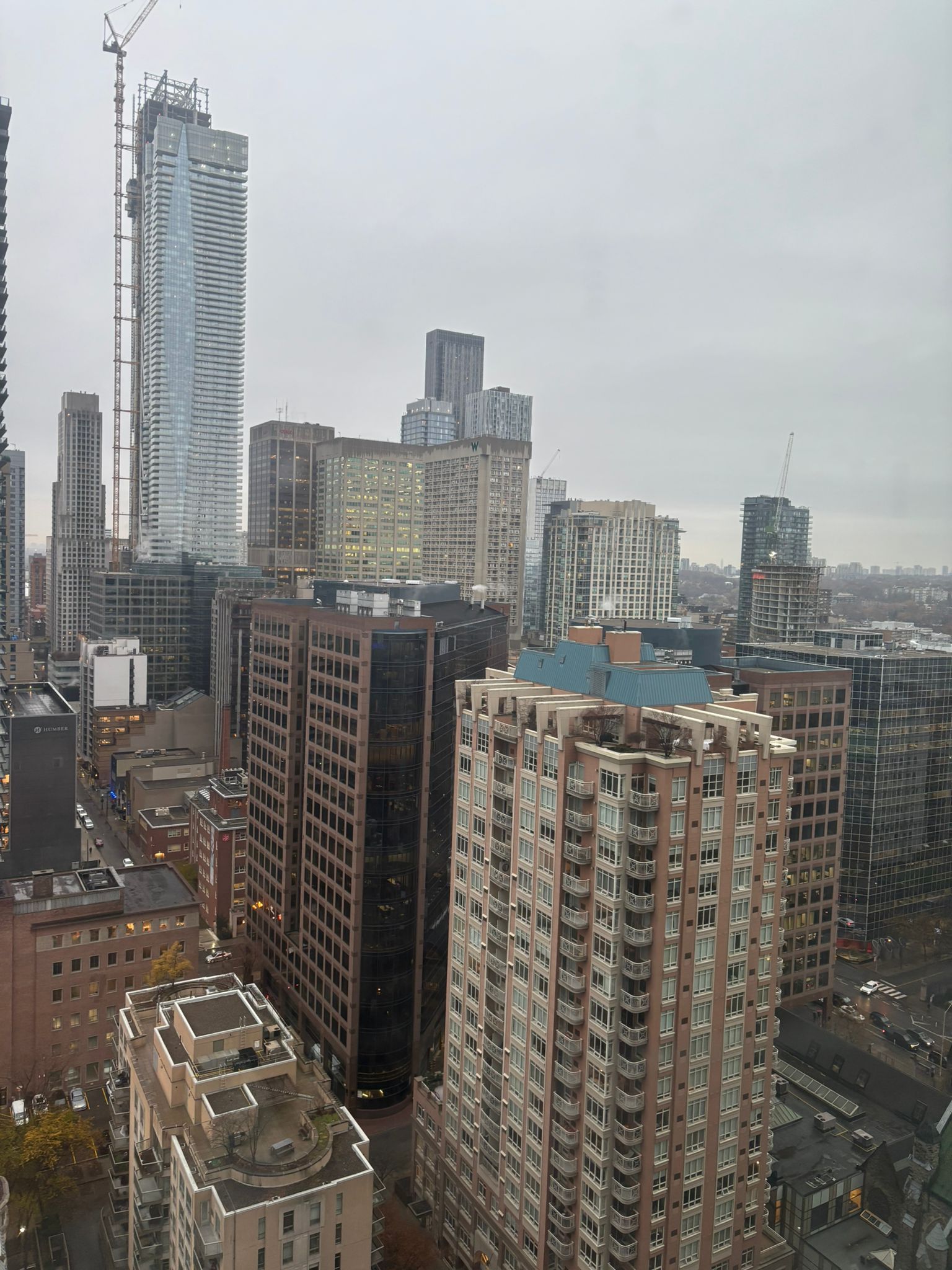 110 Charles St E #2807