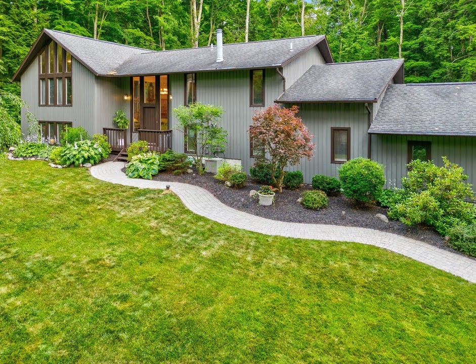 Syracuse NY Real Estate Marcellus (inside property tour)