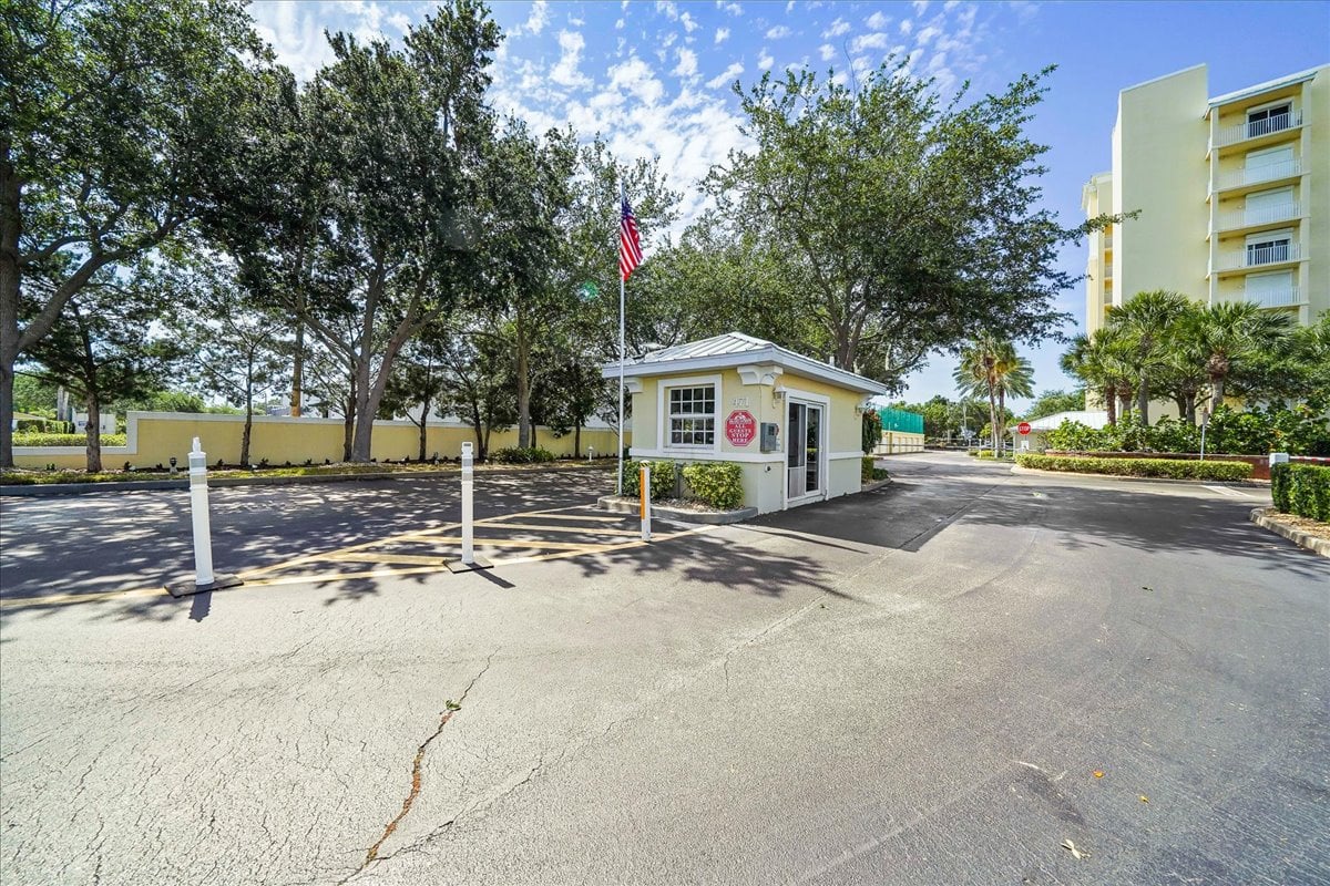 480 Sail Lane #705