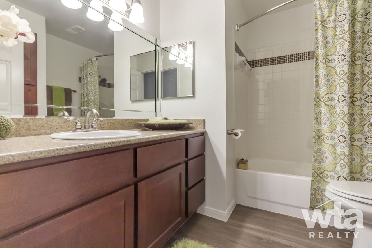 Domain Area Three Bedroom!