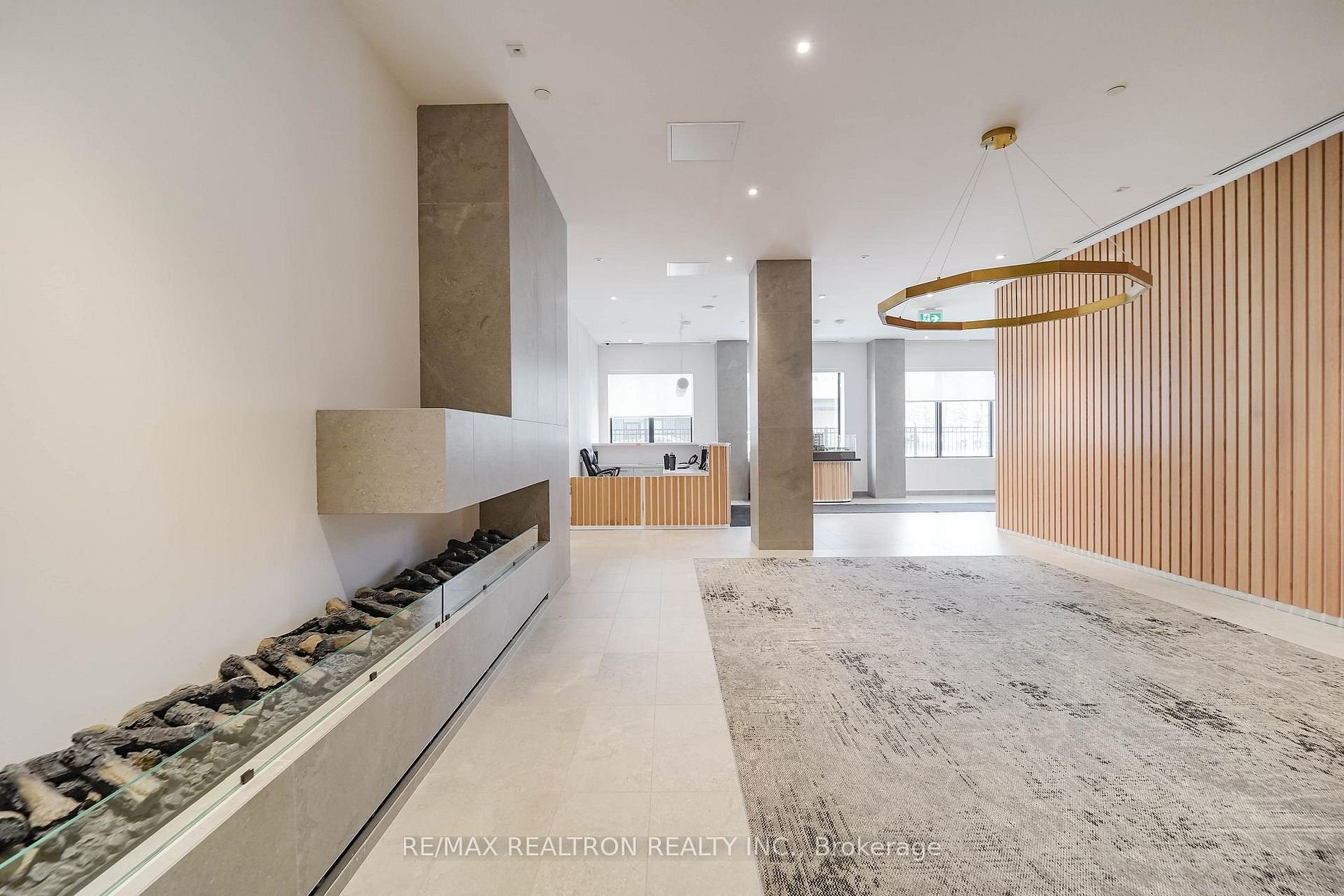 Bright Open-Concept Suite