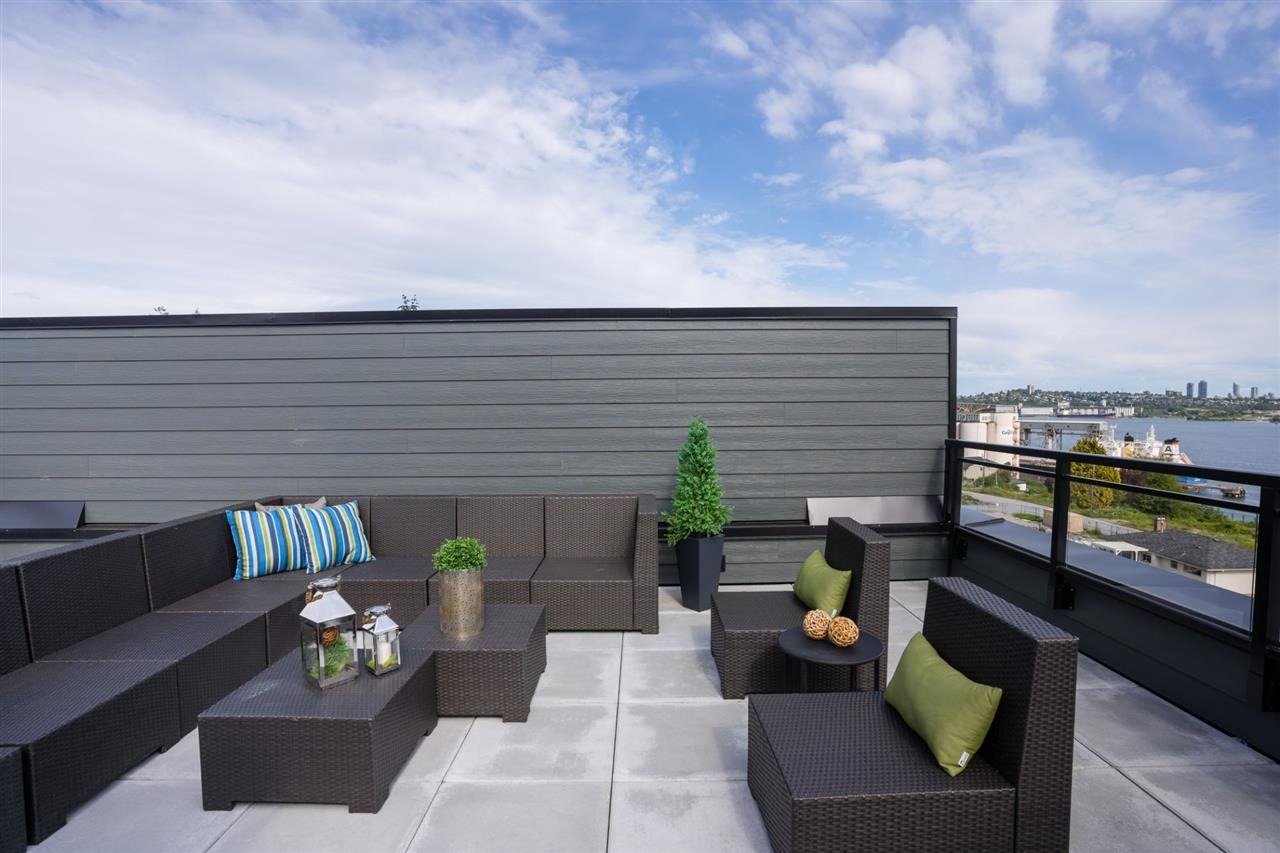 525 E 2nd St, #422