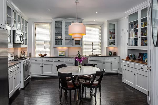 255 W 84th St, Unit: 8A