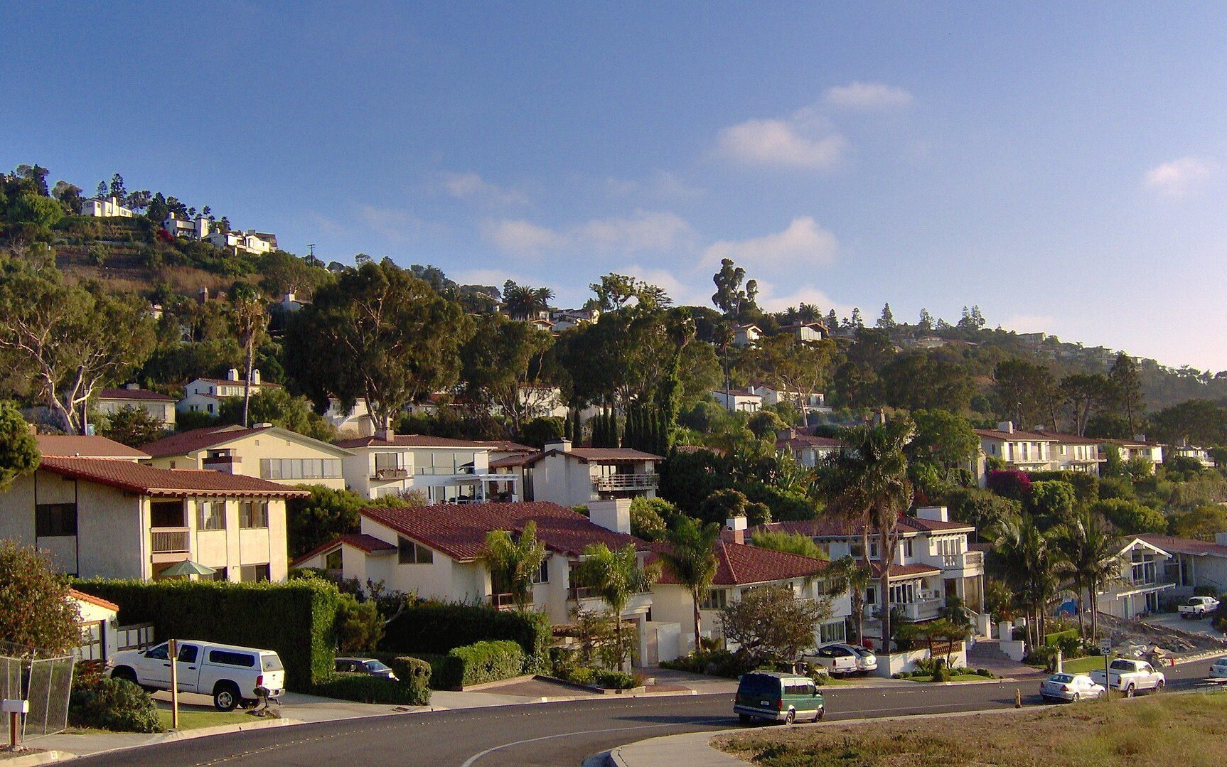 Hillside homes in Malaga Cove, archival photograph uploaded in 2010