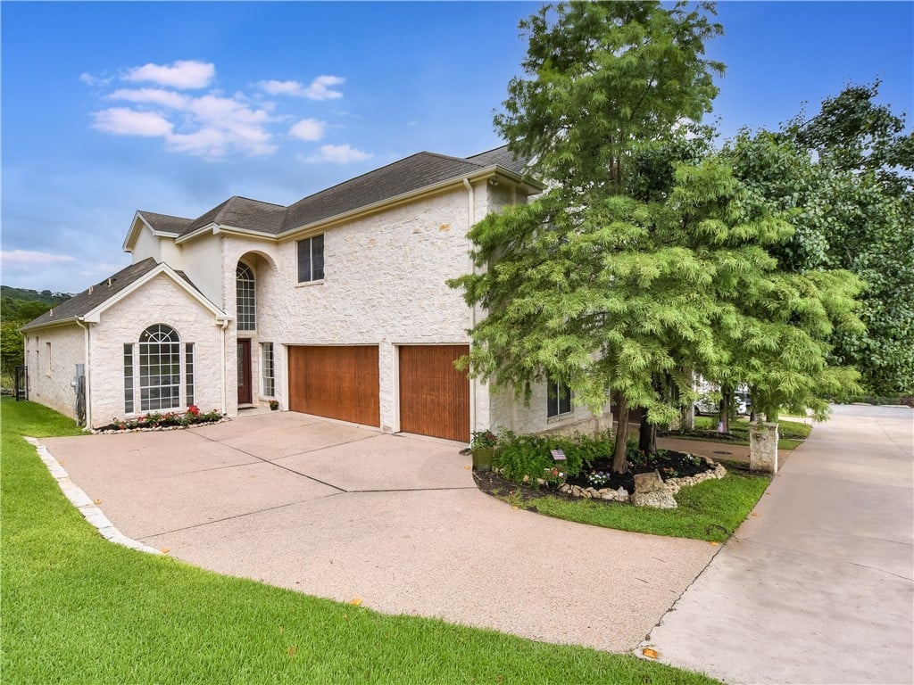 3979 River Place Blvd