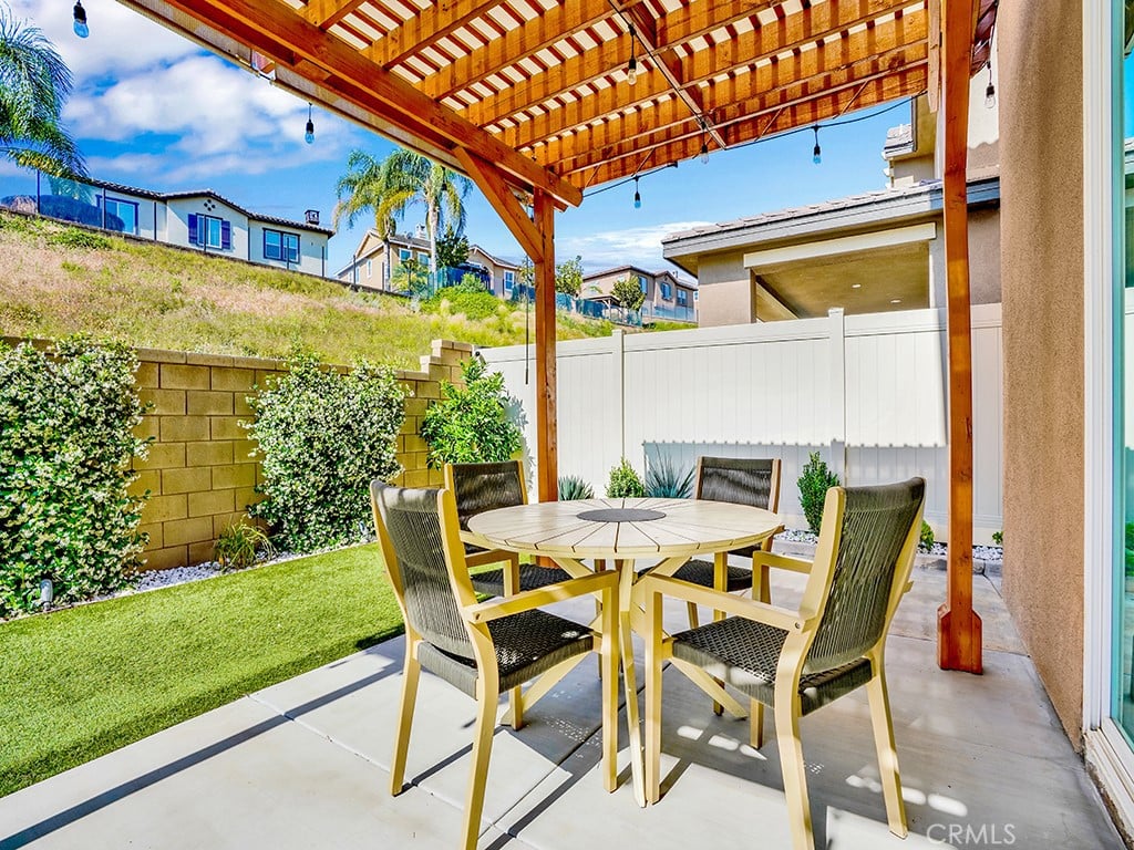 8967 Sunshine Valley Way