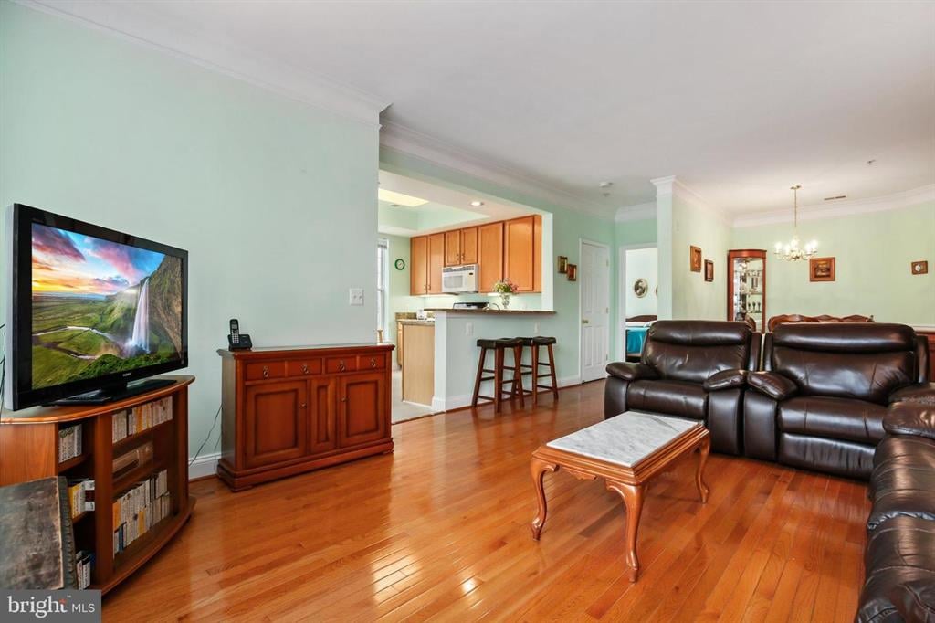  110 Chevy Chase St #205