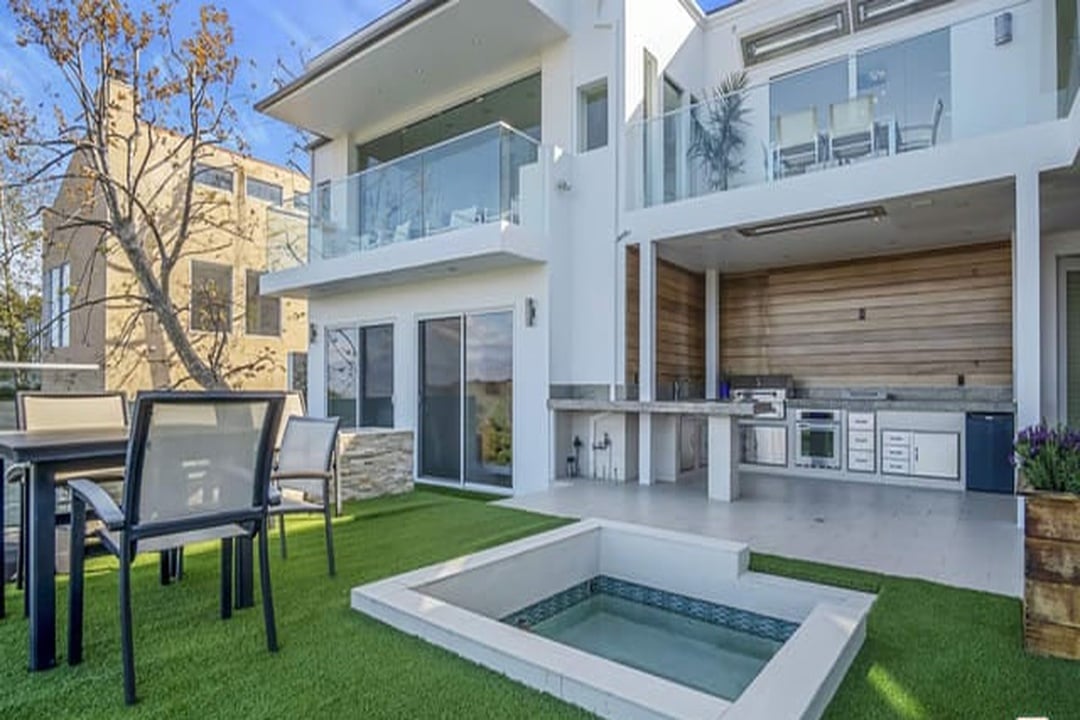 Lodge Villa