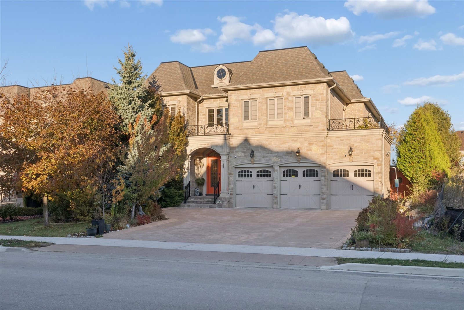 7 Toscanini Rd 
