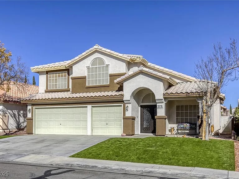 10016 Diving Duck Ave