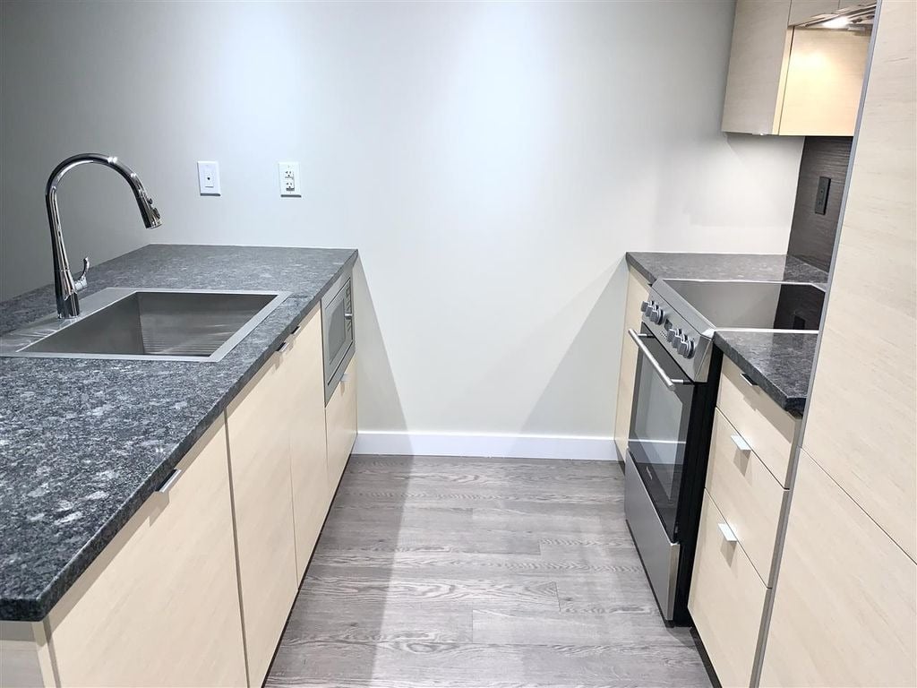 488 SW Marine Dr, #2305