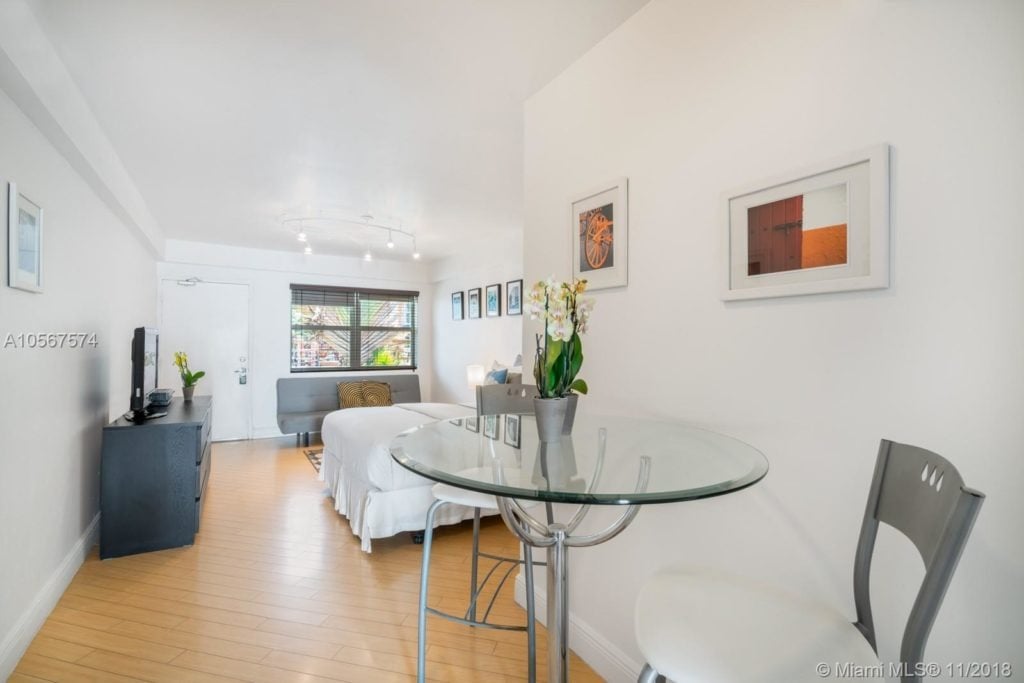 12 Unit Miami Beach Mid-century Building Sells at 751 Meridian by Luca Migliore
