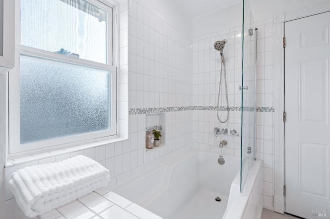 2387 Yajome St
