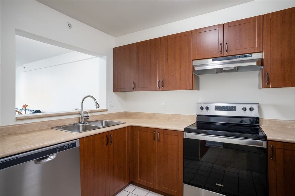 3070 Guildford Wy, #206