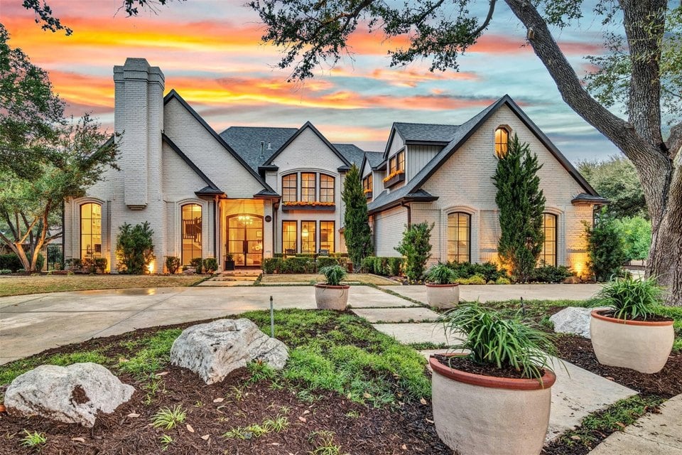 Discover Willow Bend