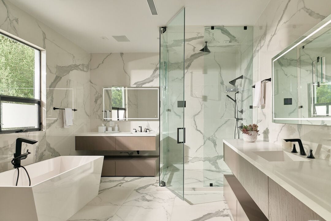 N Bowling Green Way, 90049