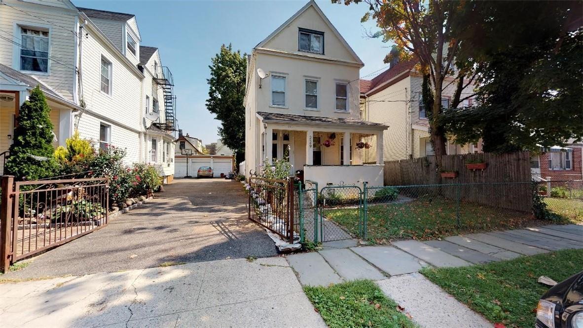 229 S 10th Ave