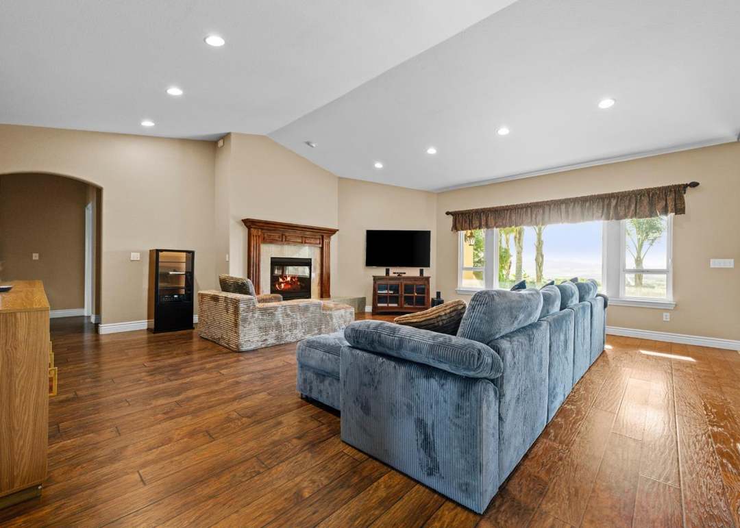 303 Taryn Ct