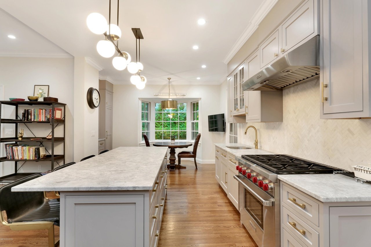 20 Lockwood Rd