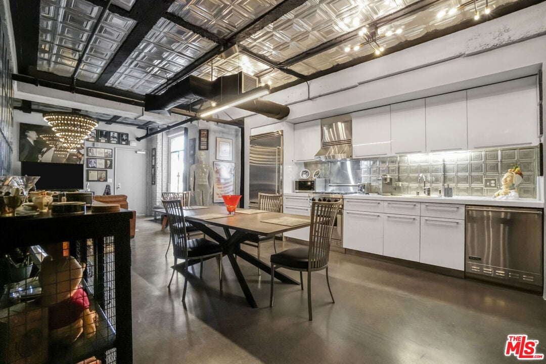 6253 Hollywood Blvd, #903