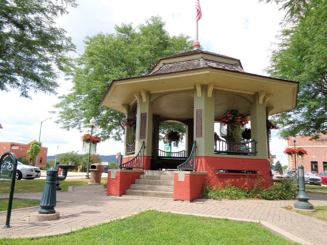 Galesville 