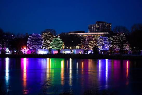 Merry & Local: Holiday Shopping Around Lake Minnetonka