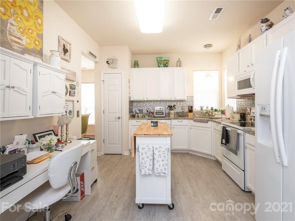 23076 Whimbrel Cir