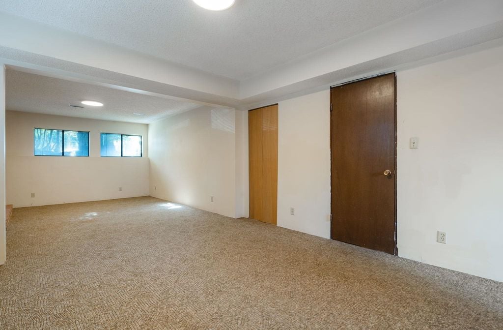 11487 Somerset Cres