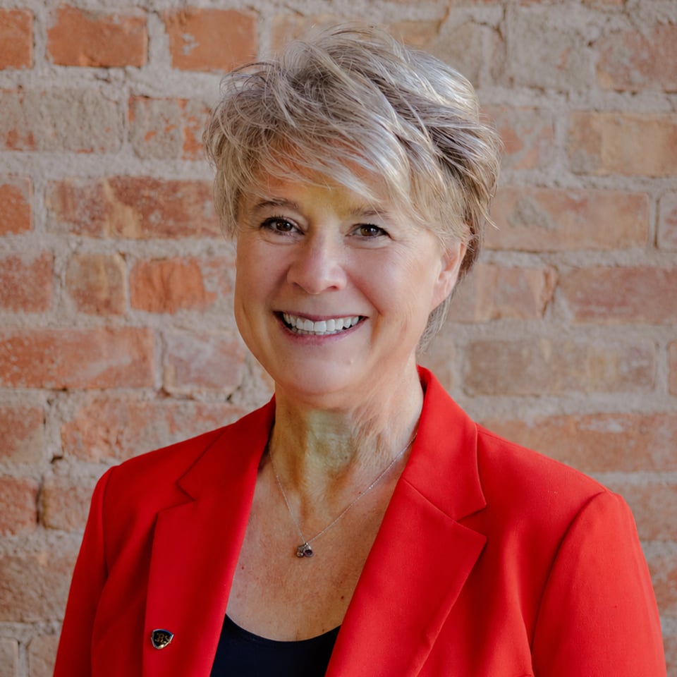 Nancy Lifer Eden, UT Real Estate Agent Headshot