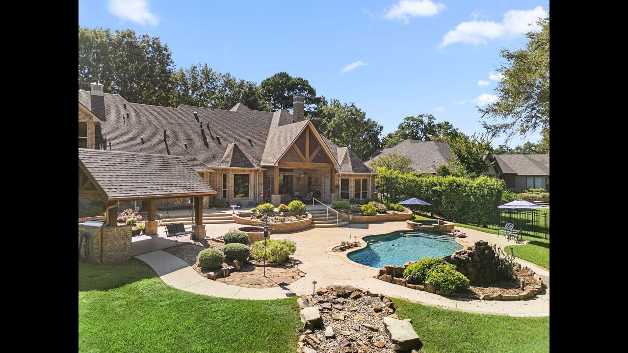 4380 Lazy Creek Dr