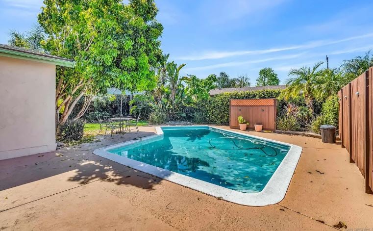 3878 Armstrong St, San Diego, CA 92111