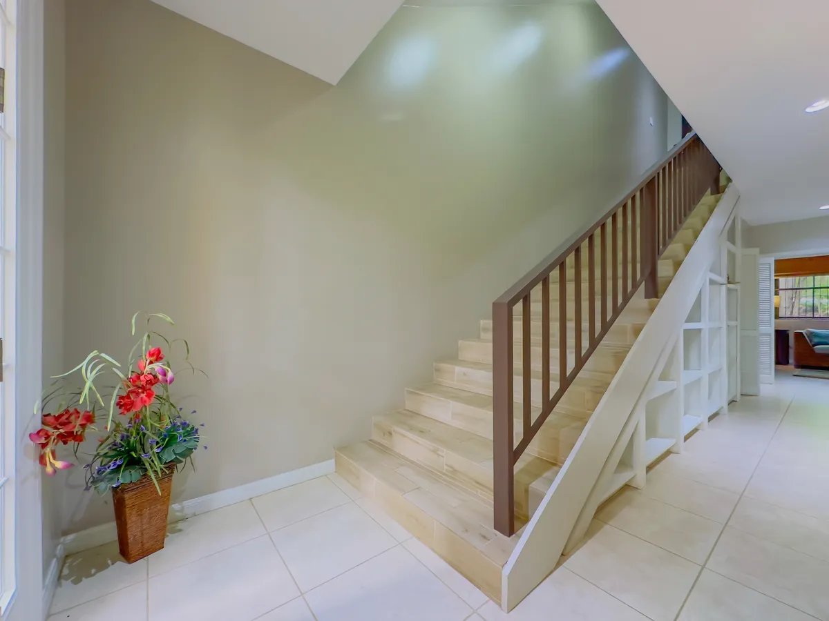 Pacifico Townhouse #101