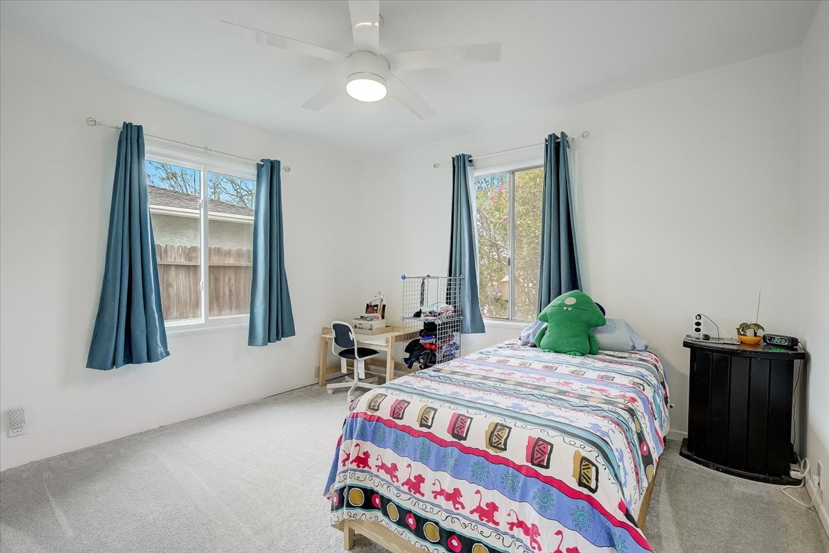 7906 Kittyhawk Ave